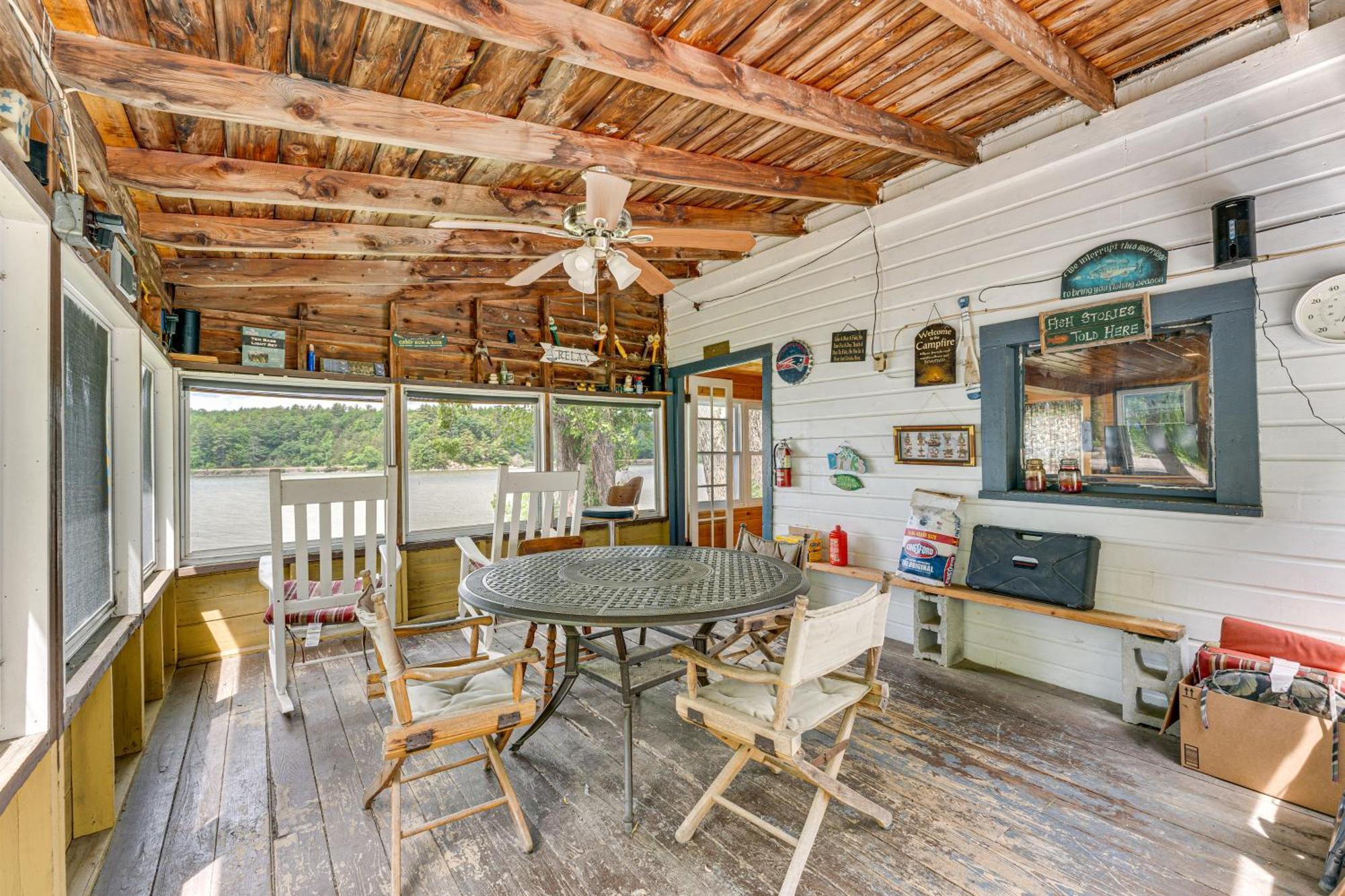 Waterfront Home On Lake Champlain With Dock And Kayaks Orwell Eksteriør bilde